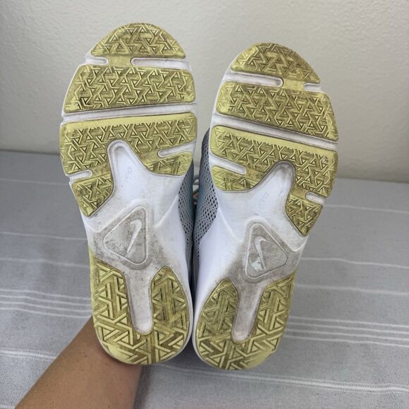 Women’s Nike Legend Essential Training Sneakers Pure Platinum Glacier Ice 8.5 - Picture 15 of 15